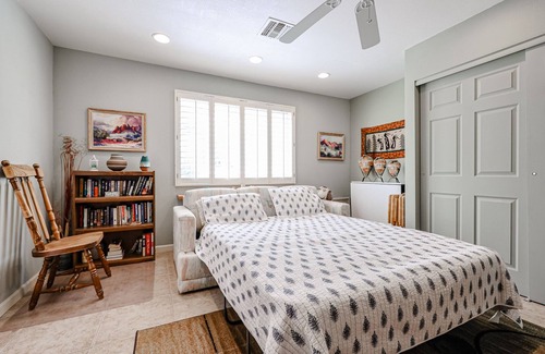 Pinal County House | Sun Lakes Gated Community 2bd2bth. Tranquil backyard perfect vacation relaxation