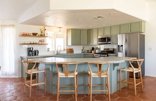 Twentynine Palms House | Sun Runner - Serene desert home w/pool & hot tub