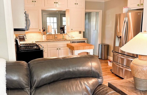 Tech Terrace House | Sun's Up, Gun's Up 2 bedroom Cottage in Lubbock TX in Tech Terrace
