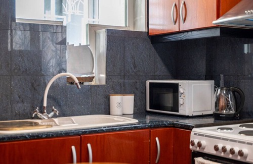 Lambi House | Sun & Waves Beachfront Suite