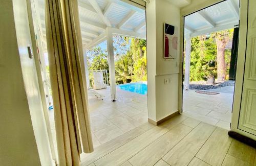 Petit-Bourg House | Sun7 appart T2, avec piscine partagée, logement moderne et cosy