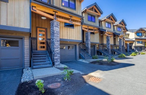 Cle Elum Ski Chalet | Suncadia 2 Bdrm Village Chalet Core Pond Perch