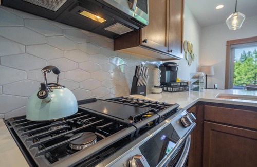 Cle Elum Ski Chalet | Suncadia 2 Bdrm Village Chalet Contemporary Cabin