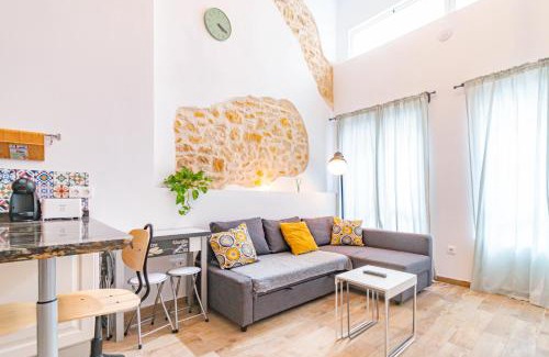 Alicante Apartment | SUNCASTLE APARTAMENTOS ALICANTE -With share Rooftop Terrace And Barbecue