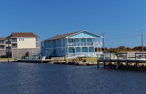 Nags Head Apartment | Sunfish Sanctuary 2 Queen Deluxe at Fin N Feather