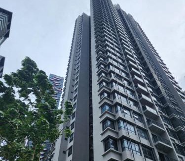 Kuala Lumpur Apartment | Sunflower/4r3b/klcc/1550sf/bacony/newcondo/bathtub