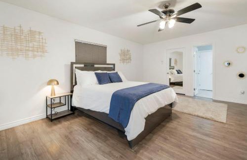 Pacific Beach House | Sunlit Shores beachside Bliss