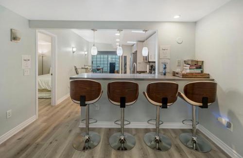 Pacific Beach House | Sunlit Shores beachside Bliss