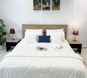 Lahore Apartment | Sunlit Studio at PentaSquare in DHA5 with SelfCheckin