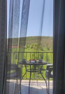 Tsaghkadzor Apartment | Sunny apartment in Kechi House, Tsaghkadzor