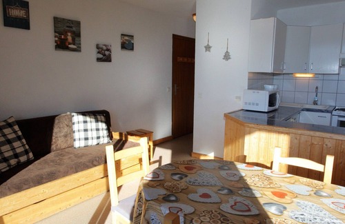La Toussuire Apartment | Sunny Apartment Near Slopes, Shops, Balcony, Sleeps 5