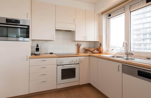 Mariakerke Apartment | Sunny apartment with large terrace
