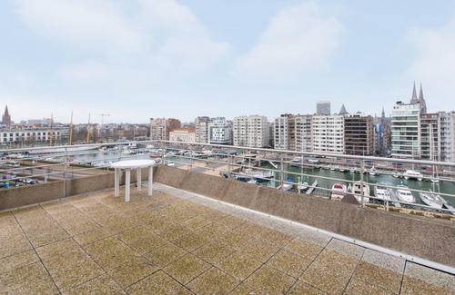 Mariakerke Apartment | Sunny apartment with large terrace