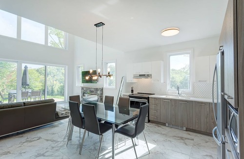 La Conception House | Sunny Chalet 12 Minutes to Mont Tremblant