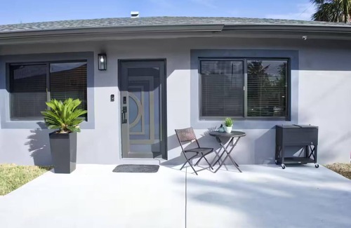 West Little River House | Sunny Days Oasis