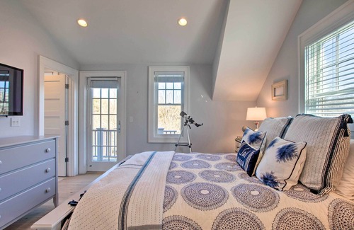 West of Town House | Sunny Getaway on Bike Path w/Pool Access!