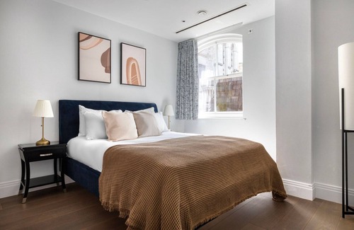 The City of London Apartment | Sunny Holborn 1BR, nr Temple Station & the Strand, by Blueground