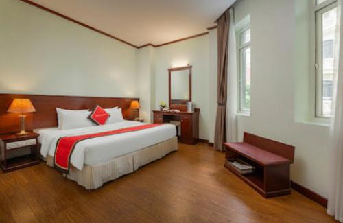 Trung Hoa Nhan Chinh Hotel | Sunny Hotel