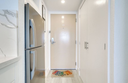 Sunny Isles Beach Apartment | Sunny Isles Beach Retreat w/Resort Perks!