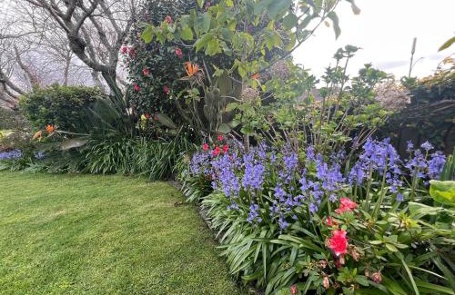 Tauranga House | Sunny Matua, Private Suite, Quiet Stay, 5star Bed