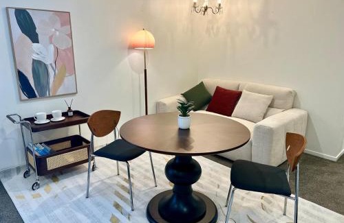 Tauranga House | Sunny Matua, Private Suite, Quiet Stay, 5star Bed