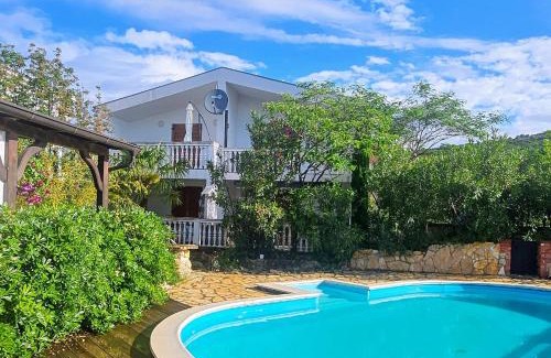 Maslenica Apartment | Sunny Pool Apartments
