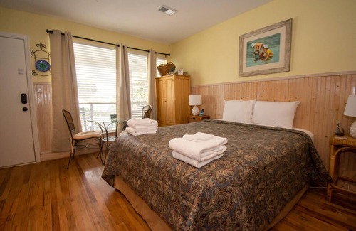 Saint Helena Island Resort | Sunny Poolside Suite Just Steps from Beach Club, Sandbar, & Tennis