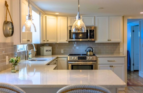 Dennis Port House | Sunny Rays: Where Poolside Bliss Meets Ocean Breeze!"