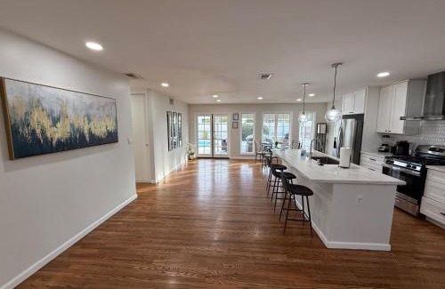 Grantville House | Sunny San Diego, Entire home, Pool, Free Parking, BBQ, Pets allowed, family neighborhood!
