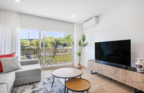 Espinho Apartment | Sunny Stays Espinho - Balcony & Pool
