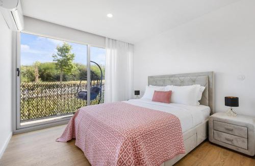 Espinho Apartment | Sunny Stays Espinho - Balcony & Pool