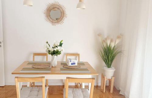 Pangrati Apartment | Sunny two-bedroom apartment next to Panathenaic Stadium