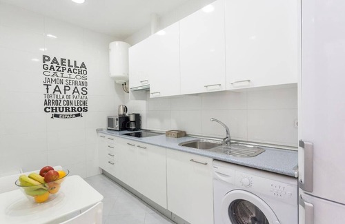 Centro Apartment | Sunny Urban Apt. Historic District - Sol