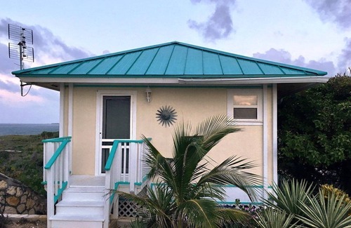 Conch Bar Cottage | Sunrise Cottage for 2 Amazing Views Dragon Cay Resort Mudjin Harbour