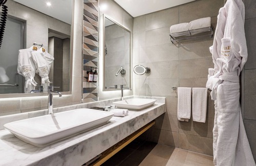 Ras Nasrani Resort | SUNRISE Remal Beach Resort