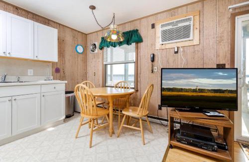 Chincoteague Apartment | Sunrise Sonata