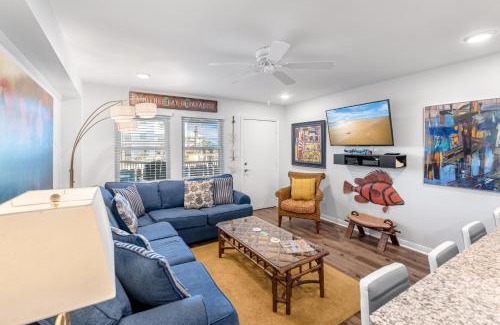 Port Aransas House | Sunrise Villas 101 - BOARDWALK TO THE BEACH