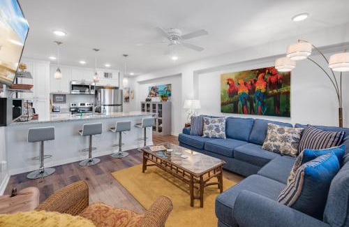 Port Aransas House | Sunrise Villas 101 - BOARDWALK TO THE BEACH