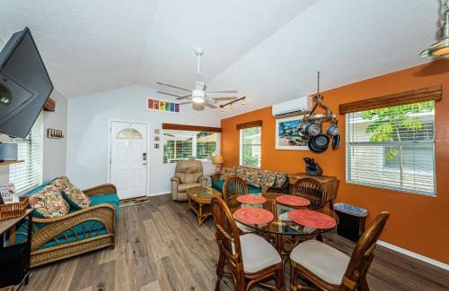 Sunset Beach House | Sunset Beach Bungalow 2