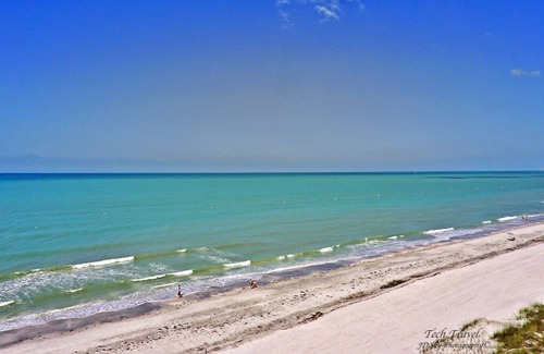Sunset Beach Apartment | Sunset Beach Chateau Treasure Island 8470