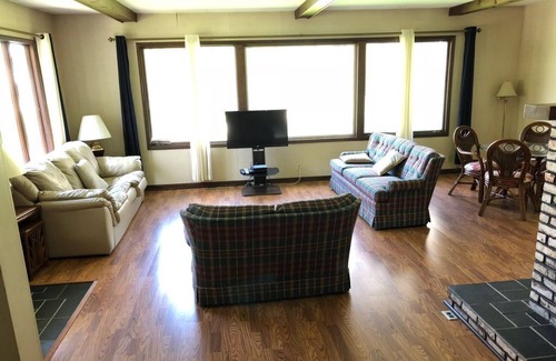 Muskegon Cottage | Sunset Beach Cottages #1 - Lake Michigan Shoreline
