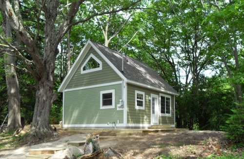 Muskegon Cottage | Sunset Beach Cottages #2 - Lake Michigan Shoreline