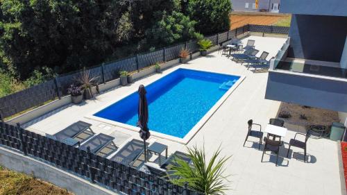 Trogir Apartment | Sunset Coral Trogir - apartment with pool