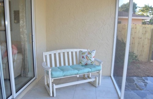 Naples Park Cottage | Sunset Cottage-Less than 2 mi. to Beaches, walk to restaurants & nightlife
