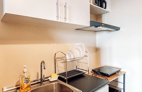 Mandurriao Apartment | Sunset Dreams Studio Haven