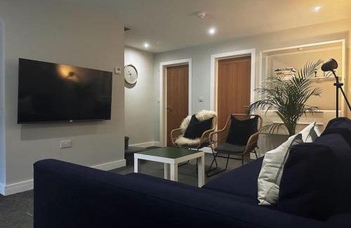 Exmouth Apartment | Sunset Gateway - central location and up to 6 guests