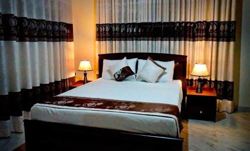 Kandy House | SUNSET HILLS