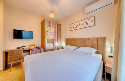 Dobra Voda Hotel | Sunset Hotel