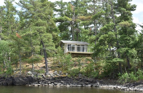 Kenora House | Sunset Island on Lake of the Woods - Beautiful, Modern & Private