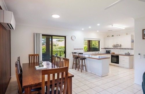 Woolgoolga House | Sunset Lodge